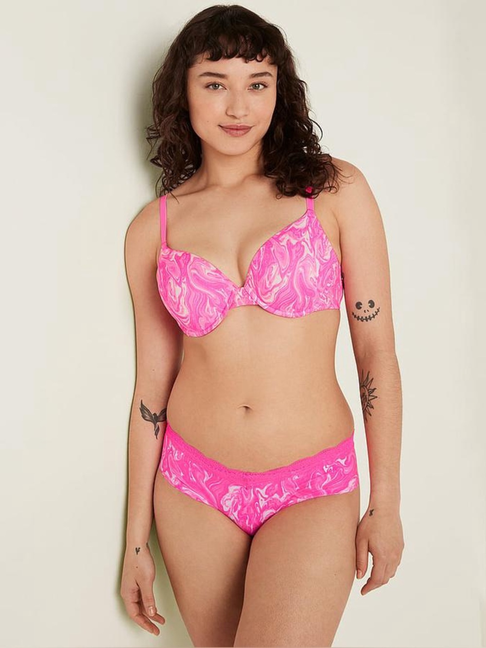 NWT Victoria's Secret Wear Everyday Push Up Bra Size 32D